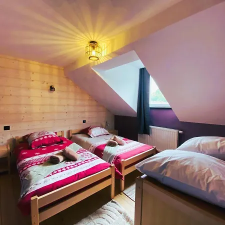 Les Monts, T7 Duplex 4 Etoiles Cle * La Bresse